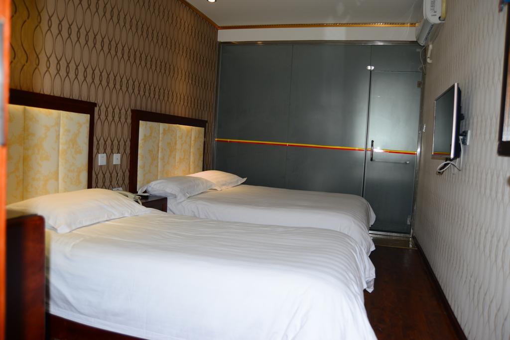 Hotel Super 8 Daxing Huangcun 2*